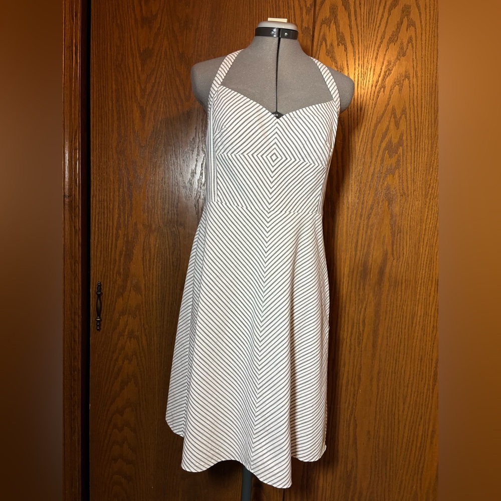 Ann Taylor LOFT Strapless Dress with gray Stripes - 8 petite.